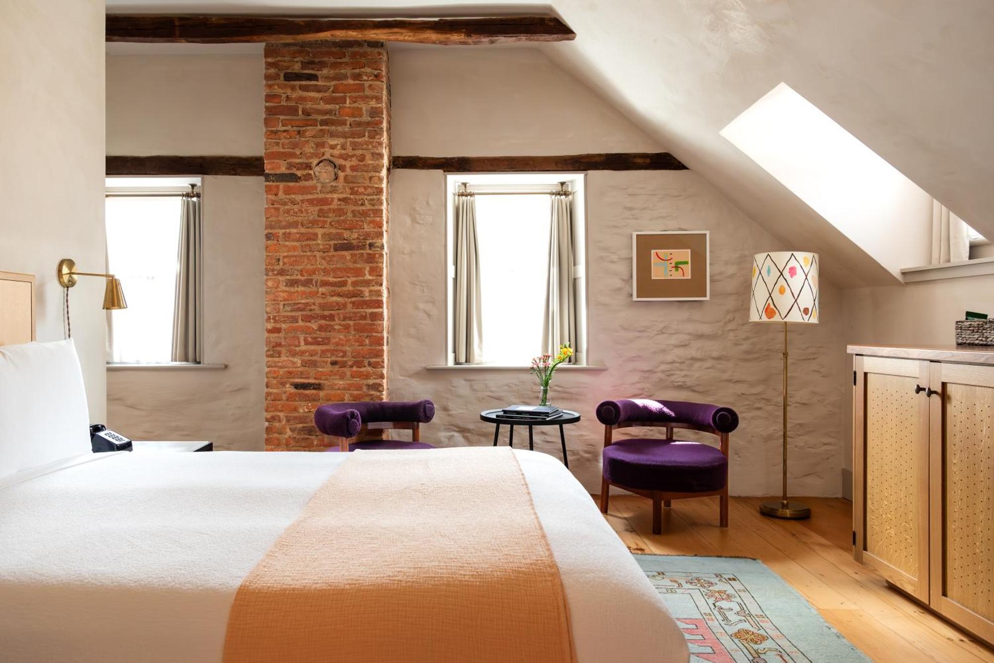 Hotel Kinsley Кингстон Экстерьер фото