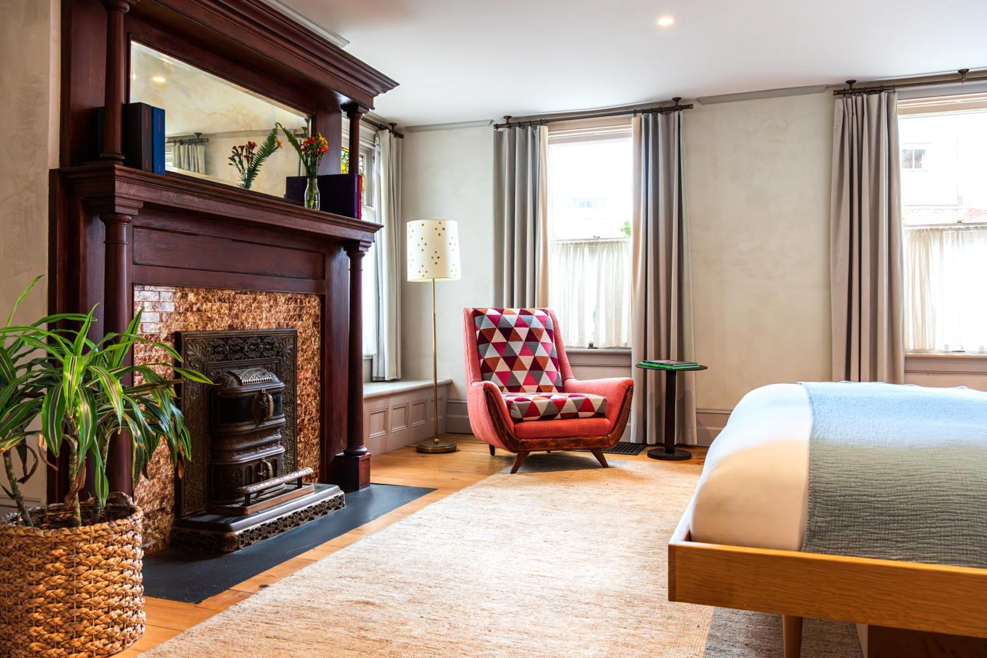 Hotel Kinsley Кингстон Экстерьер фото